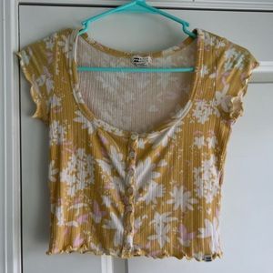 Billabong, size small, yellow with white flowers